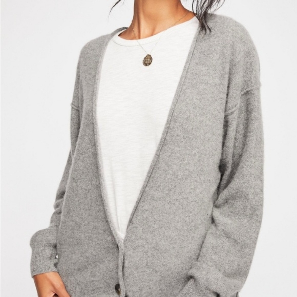 Beige Babaton Luxe Cashmere Cardigan